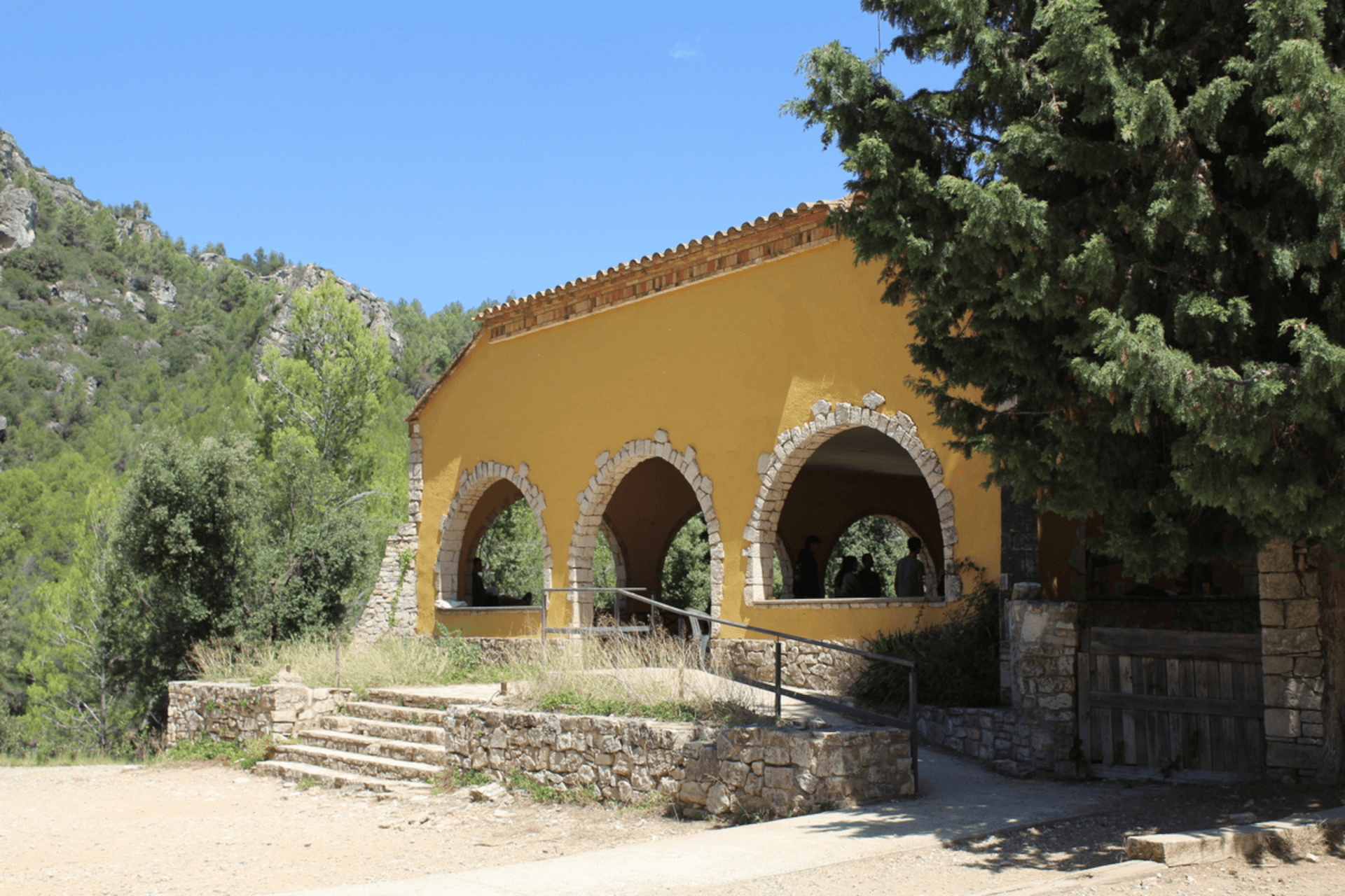 Campament juvenil de la Riba